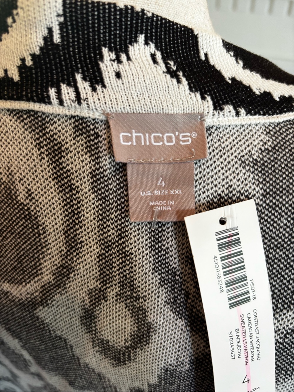 *NEW* Chico’s Contrast Jacquard Cardigan Sweater - Size 2XL - Picture 6 of 7